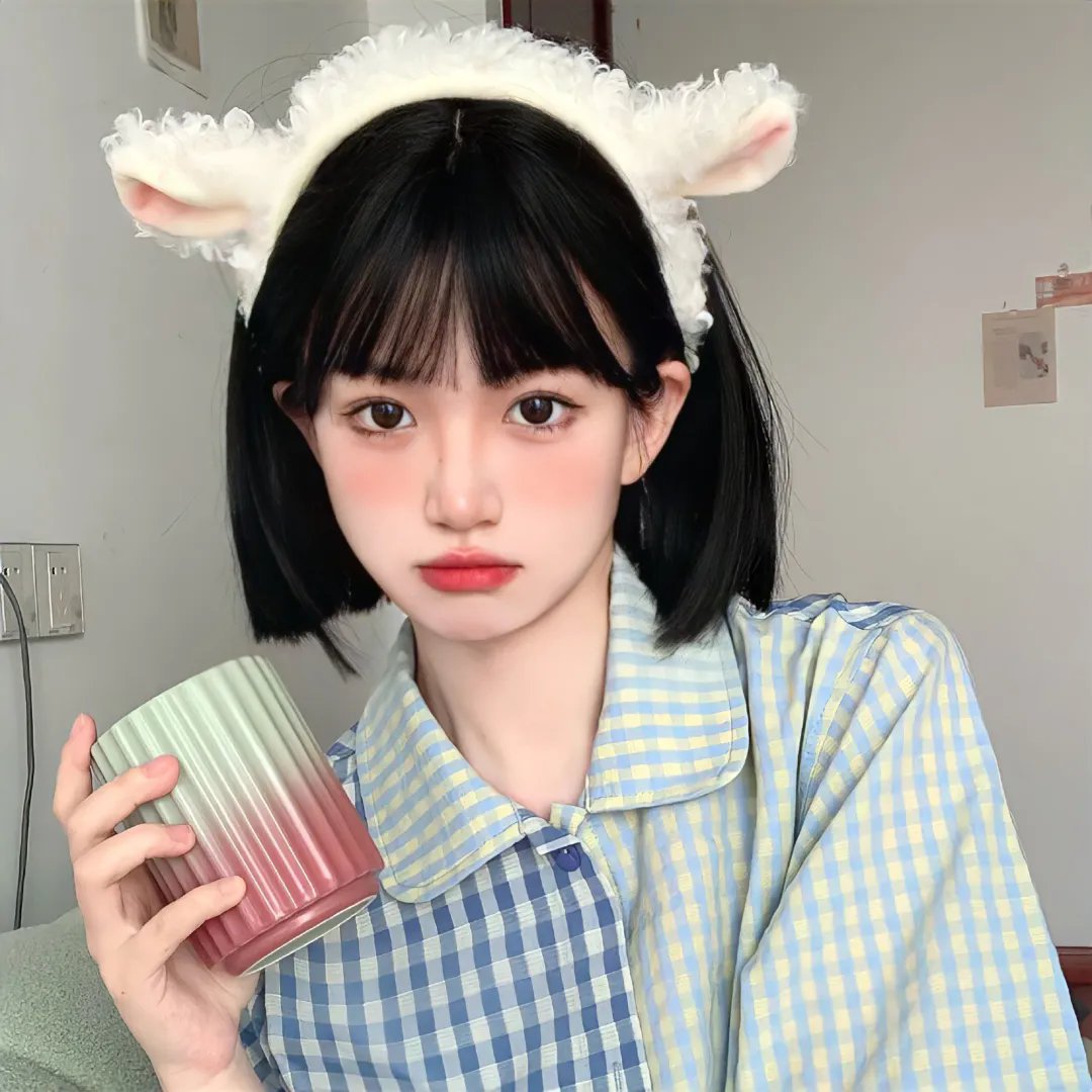 年轻女孩爱过来